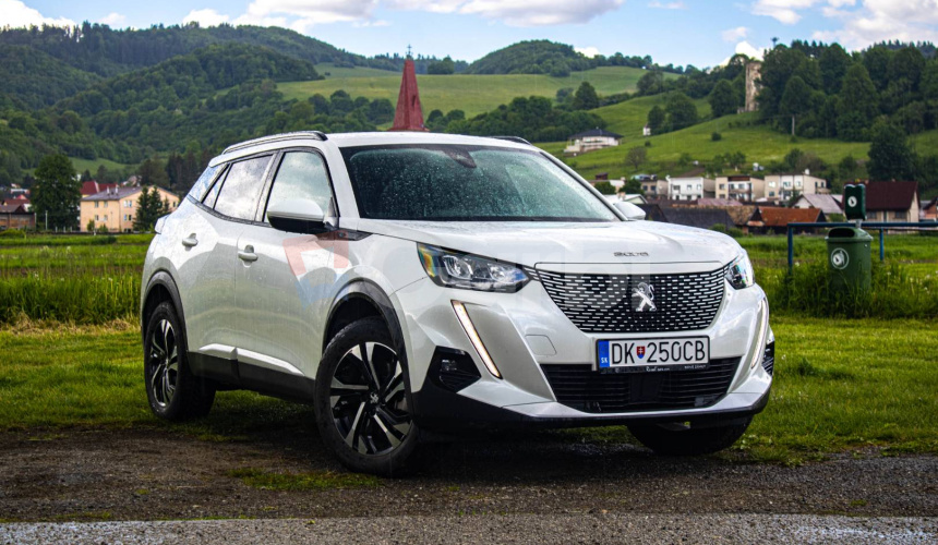 Peugeot 2008 e- Allure 136k