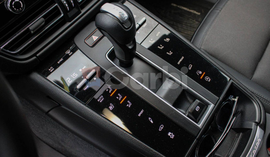 Porsche Macan PDK