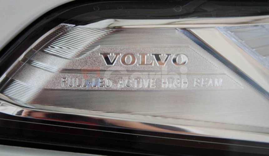 Volvo XC90 XC 90 D5 Drive-E R-Design 7m AWD A/T