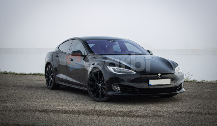 Tesla Model 75D Free Supercharging SC01, SOH 94%, Black, R21 ALU, nové brzdy, dojazd 440 km