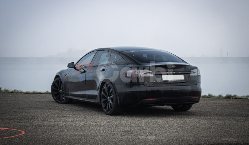 Tesla Model 75D Free Supercharging SC01, SOH 94%, Black, R21 ALU, nové brzdy, dojazd 440 km