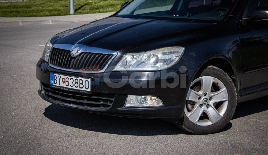 Škoda Octavia Combi 2.0 TDI Elegance, Po servise, nelakované