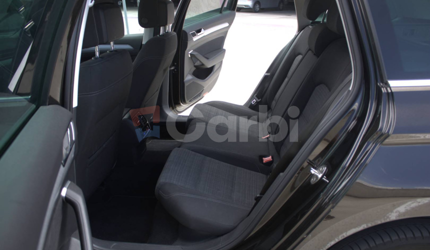 Volkswagen Passat Variant 2.0 TDI EVO Business DSG