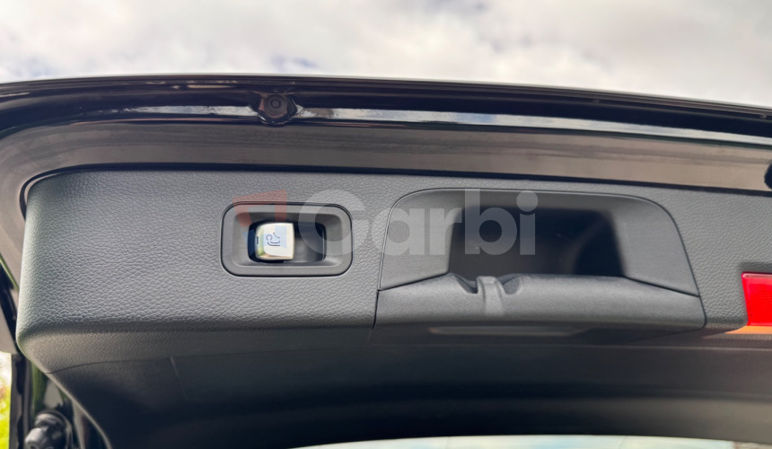 Mercedes-Benz GLC 200 4MATIC A/T MHEV 145 kW AMG Line