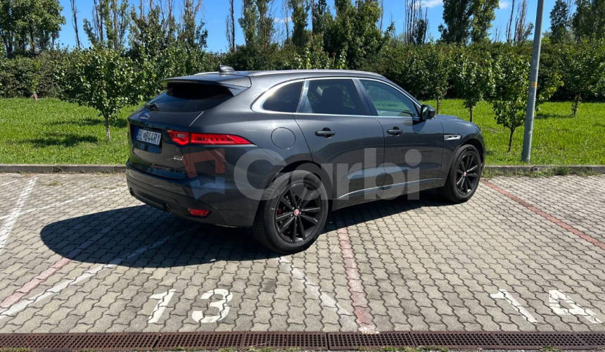 Jaguar F-Pace 2.0D I4 240k R-Sport AWD A/T