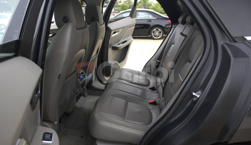 Jaguar F-Pace 2.0D I4 240k R-Sport AWD A/T