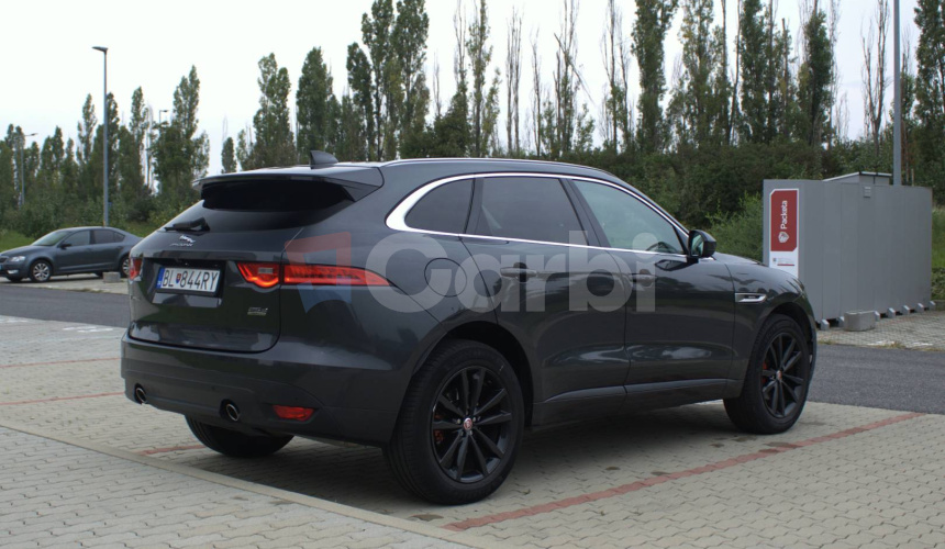 Jaguar F-Pace 2.0D I4 240k R-Sport AWD A/T