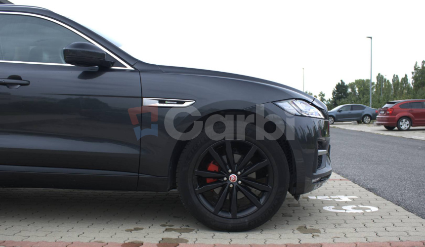 Jaguar F-Pace 2.0D I4 240k R-Sport AWD A/T
