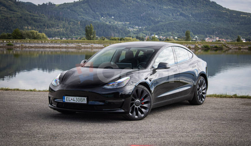 Tesla Model 3 Performance 82kWh Batéria, FSD-najvyšší autopilot, nelakované, DPH