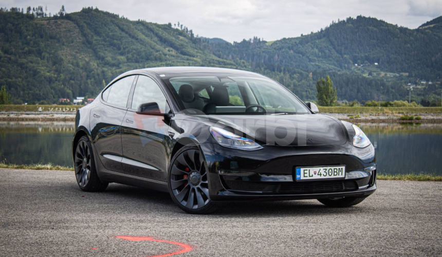 Tesla Model 3 Performance 82kWh Batéria, FSD-najvyšší autopilot, nelakované, DPH