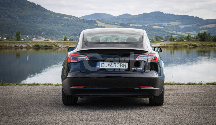 Tesla Model 3 Performance 82kWh Batéria, FSD-najvyšší autopilot, nelakované, DPH