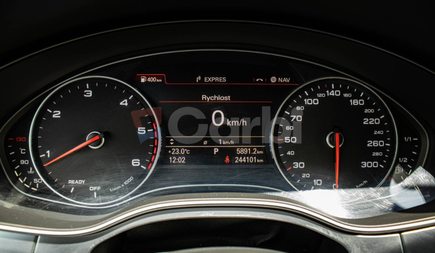 Audi A6 3.0 TDI 160kW quattro S tronic, Strešné okno, S-line