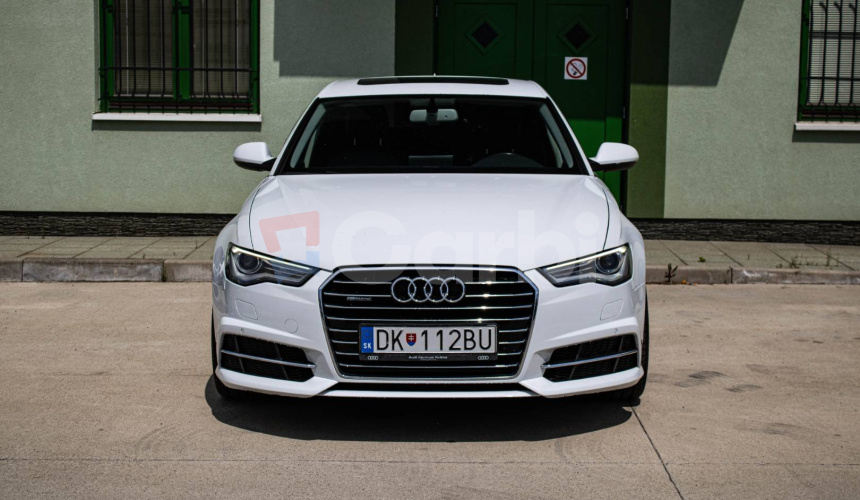 Audi A6 3.0 TDI 160kW quattro S tronic, Strešné okno, S-line