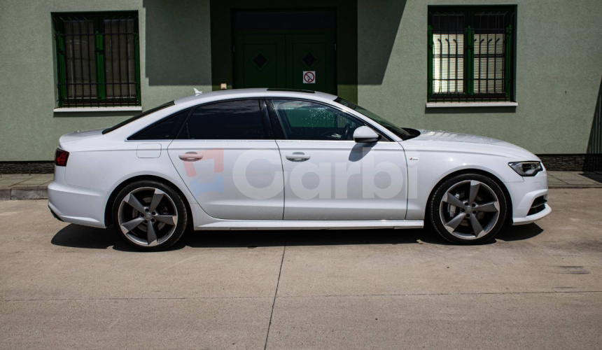 Audi A6 3.0 TDI 160kW quattro S tronic, Strešné okno, S-line