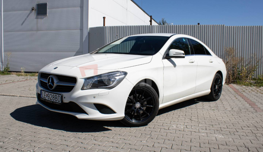 Mercedes-Benz CLA Kupé 200 URBAN A/T