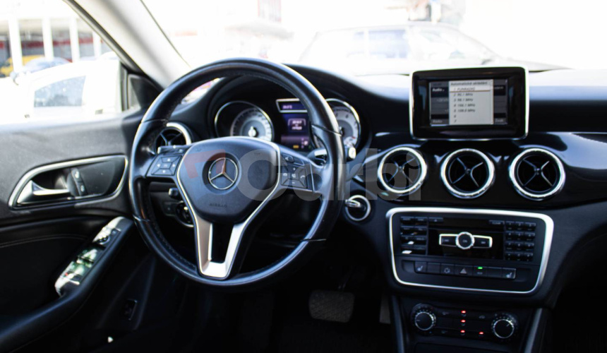 Mercedes-Benz CLA Kupé 200 URBAN A/T
