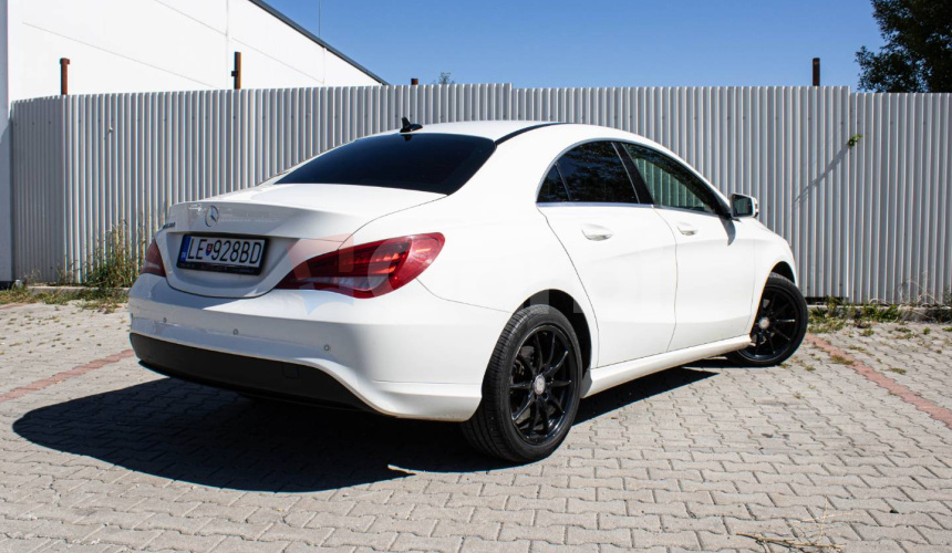 Mercedes-Benz CLA Kupé 200 URBAN A/T