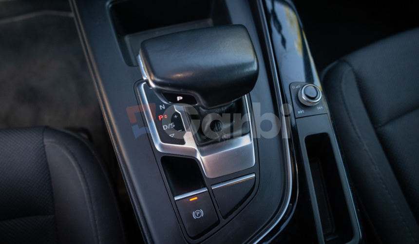 Audi A4 Avant 40 2.0 TDI quattro S tronic