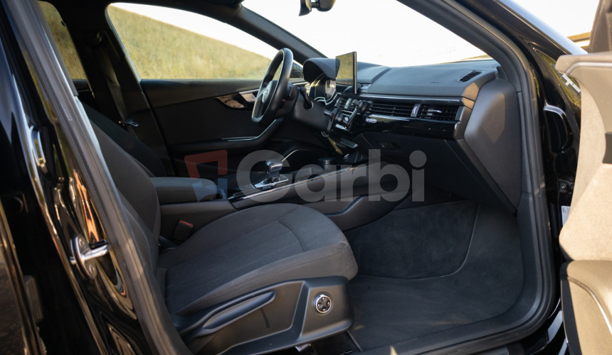 Audi A4 Avant 40 2.0 TDI quattro S tronic