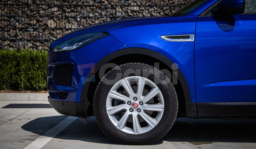 Jaguar E-Pace 2.0 I4 180k S AWD A/T, Slovenské, 360°, Virtual Cockpit, čierny strop