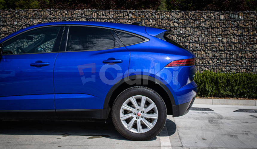 Jaguar E-Pace 2.0 I4 180k S AWD A/T, Slovenské, 360°, Virtual Cockpit, čierny strop