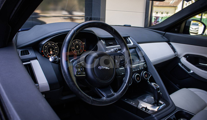 Jaguar E-Pace 2.0 I4 180k S AWD A/T, Slovenské, 360°, Virtual Cockpit, čierny strop