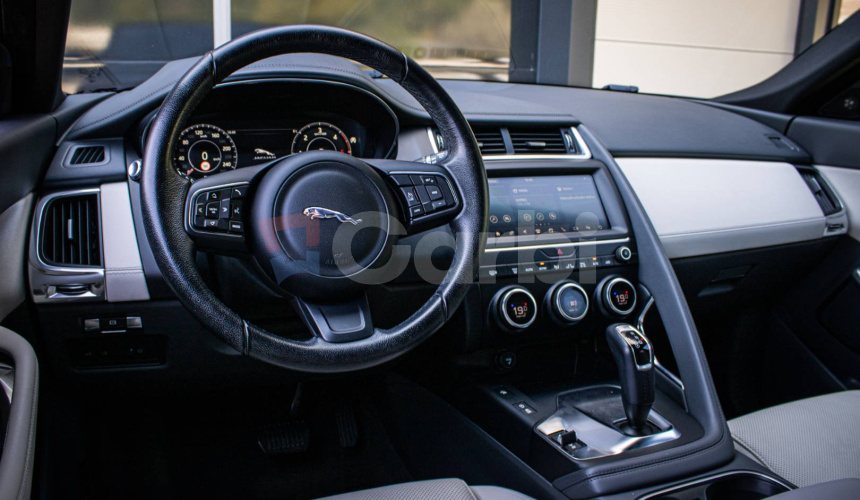 Jaguar E-Pace 2.0 I4 180k S AWD A/T, Slovenské, 360°, Virtual Cockpit, čierny strop
