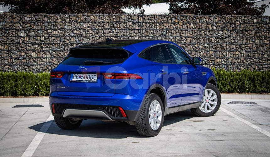 Jaguar E-Pace 2.0 I4 180k S AWD A/T, Slovenské, 360°, Virtual Cockpit, čierny strop