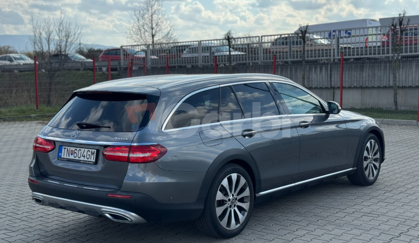 Mercedes-Benz E220 d 4MATIC AllTerrain