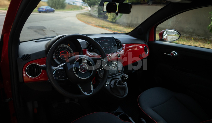 Fiat 500 1.0 BSG Mildhybrid RED