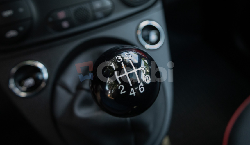 Fiat 500 1.0 BSG Mildhybrid RED