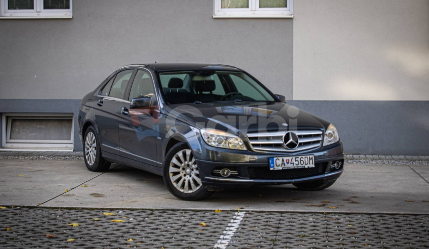 Mercedes-Benz C trieda Sedan 220 CDI Automat, bez hrdze, pôvodný lak
