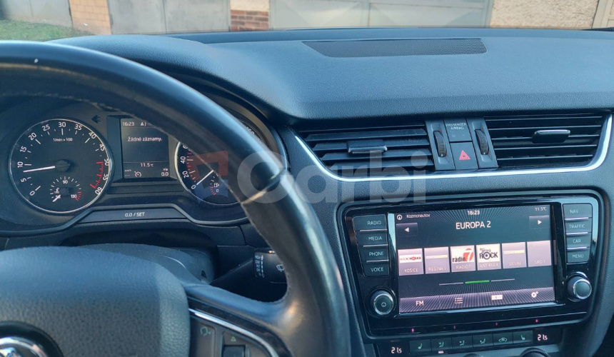 Škoda Octavia Combi 1.6 TDI Elegance DSG