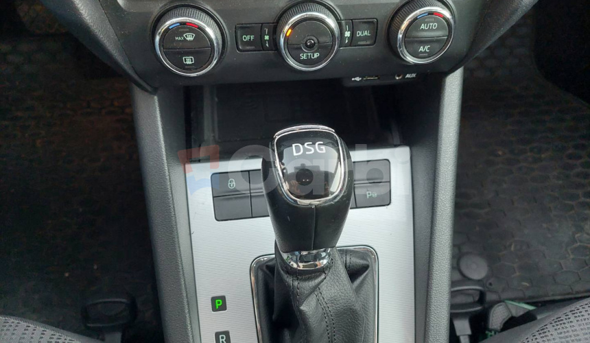 Škoda Octavia Combi 1.6 TDI Elegance DSG