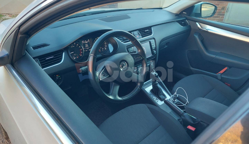 Škoda Octavia Combi 1.6 TDI Elegance DSG