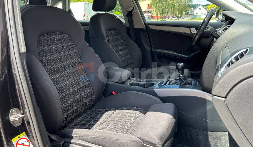 Audi A4 Limuzína