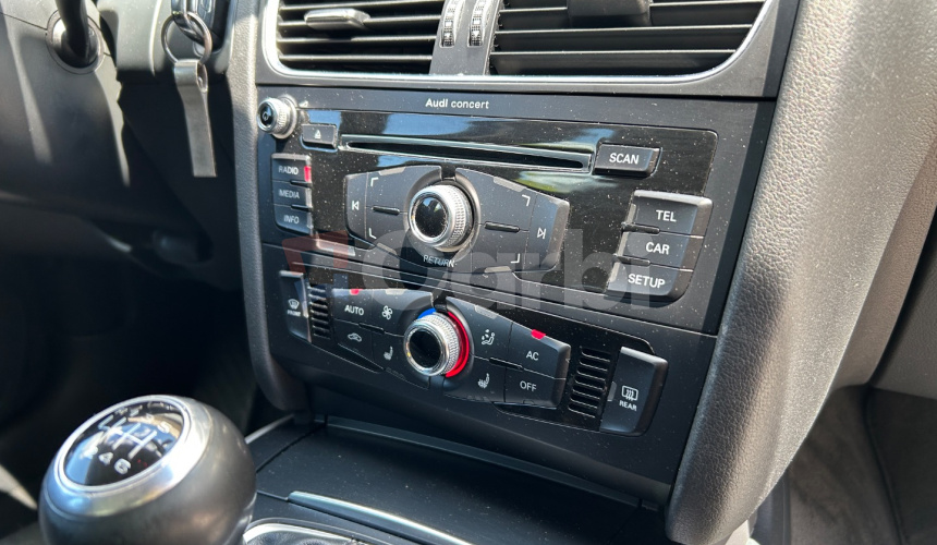 Audi A4 Limuzína