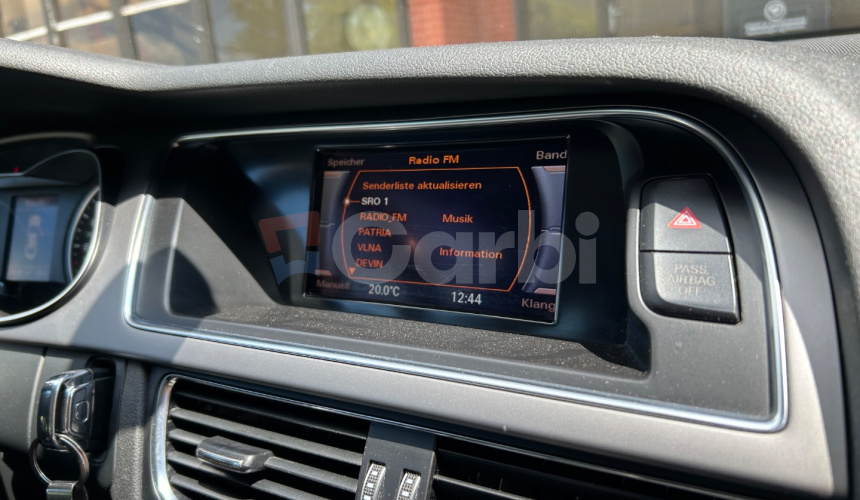 Audi A4 Limuzína