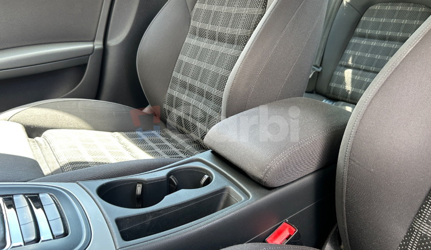 Audi A4 Limuzína