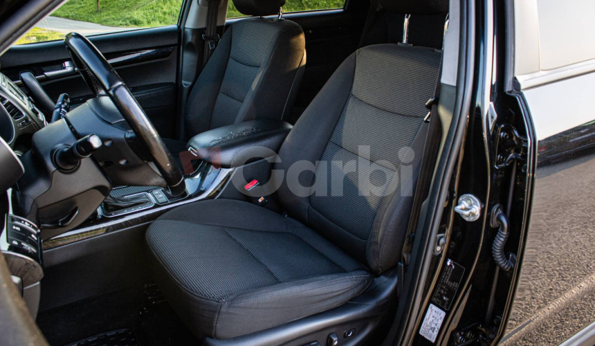 Kia Sorento 2.2 CRDi 4WD Automat, Slovenské, pravidelne servisované, nové turbo