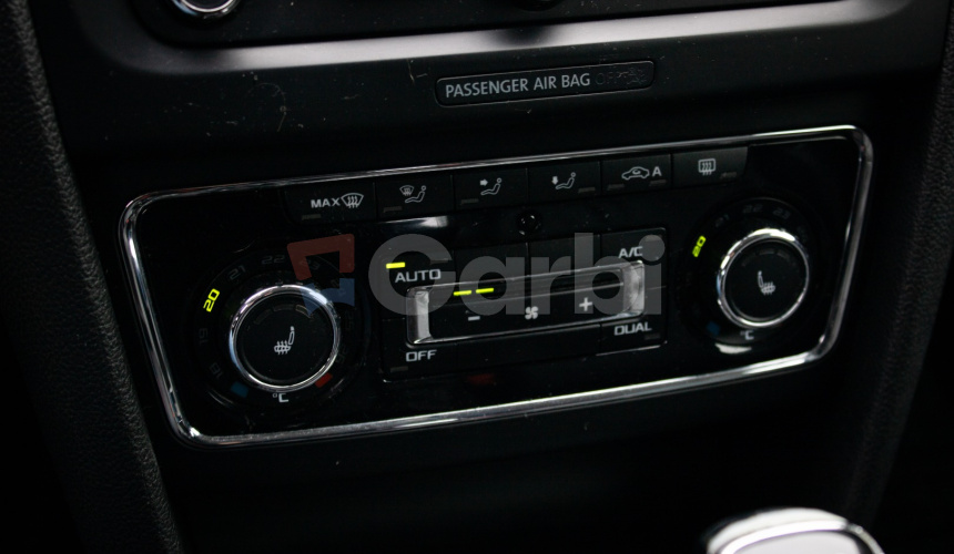 Škoda Superb Combi FL. 2.0 TDI 125 kW L&K DSG 4x4, bez poistnej udalosti, pravidelný servis