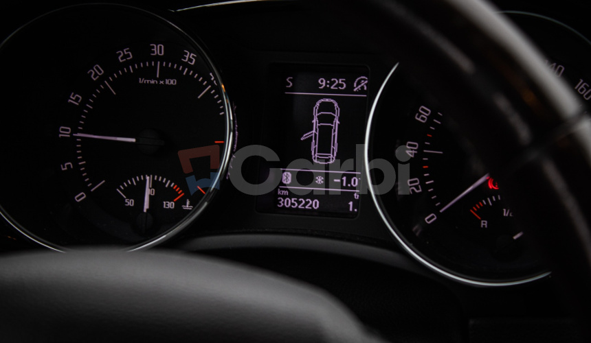 Škoda Superb Combi FL. 2.0 TDI 125 kW L&K DSG 4x4, bez poistnej udalosti, pravidelný servis