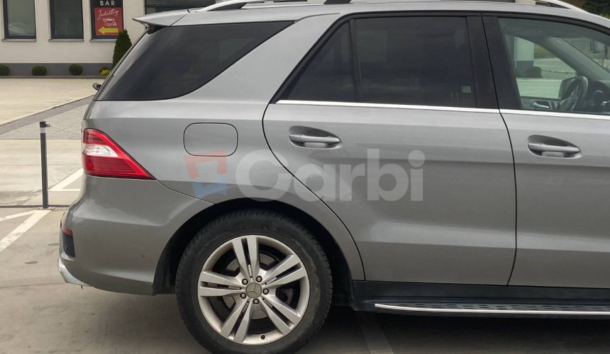 Mercedes-Benz ML 350 BLUETEC 4MATIC A7