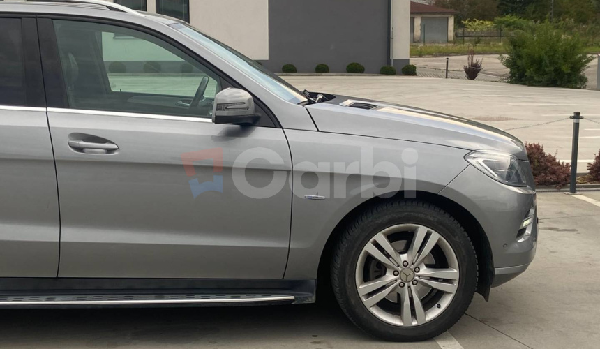 Mercedes-Benz ML 350 BLUETEC 4MATIC A7