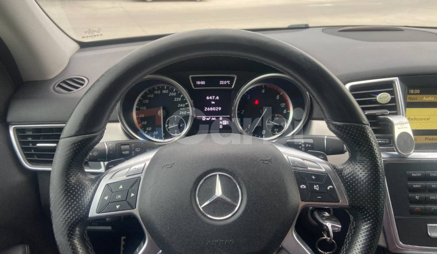 Mercedes-Benz ML 350 BLUETEC 4MATIC A7