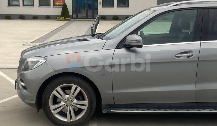 Mercedes-Benz ML 350 BLUETEC 4MATIC A7
