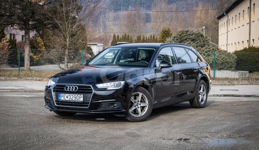 Audi A4 Avant 2.0 TDI Stronic, ACC, el. ťažné, lane asist, navi