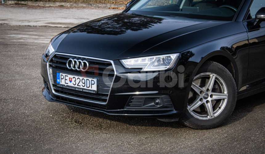 Audi A4 Avant 2.0 TDI Stronic, ACC, el. ťažné, lane asist, navi