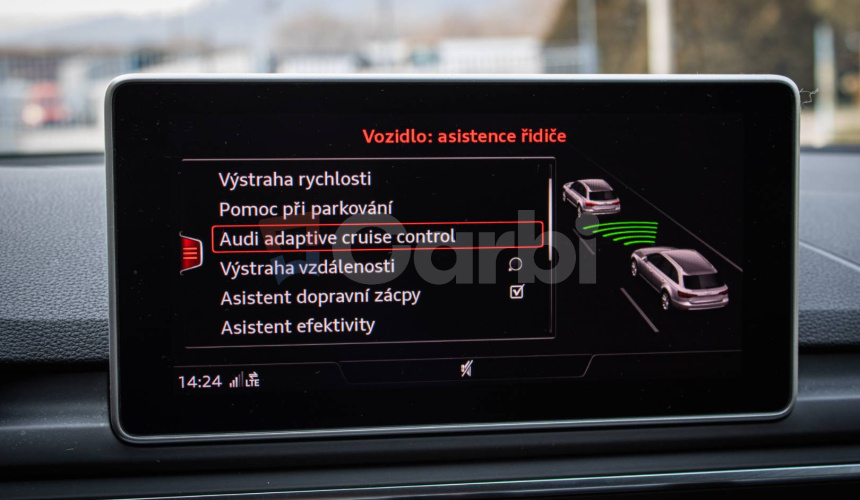 Audi A4 Avant 2.0 TDI Stronic, ACC, el. ťažné, lane asist, navi