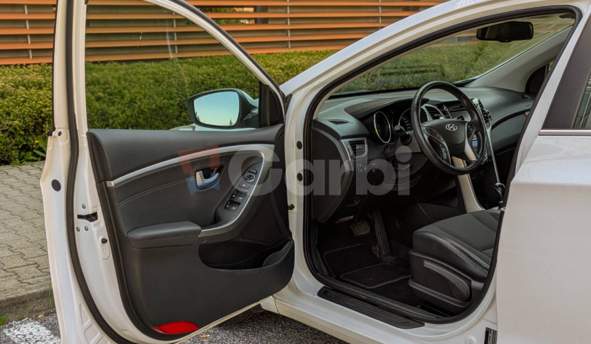 Hyundai i30 1.6 GDI DOHC Style A/T